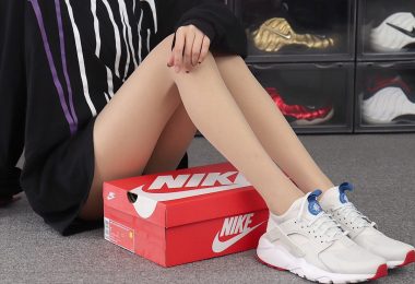 Nike Air Huarache, Nike Air, NIKE, Huarache - Nike Air Huarache 847568-060 灰蓝红 华莱士4代网面 模特上脚图