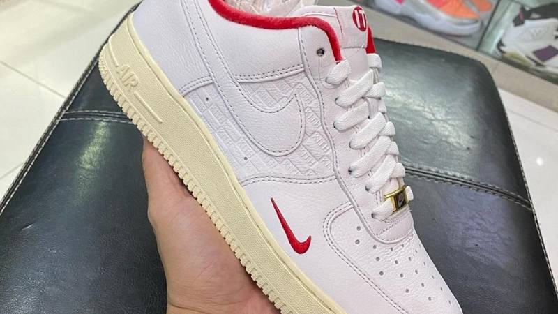 与KITH x Nike Air Force 1“ University Red”近距离接触