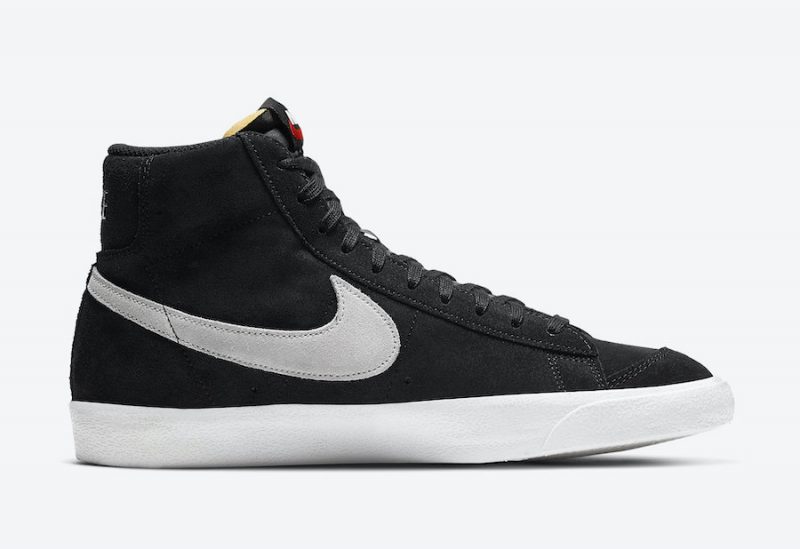 耐克BLAZER MID '77, Swoosh, Nike Blazer Mid, NIKE, Blazer Mid, Blazer, BLACK / PHOTON DUST, Black - 耐克 Nike BLAZER MID '77麂皮在“ BLACK / PHOTON DUST”问世