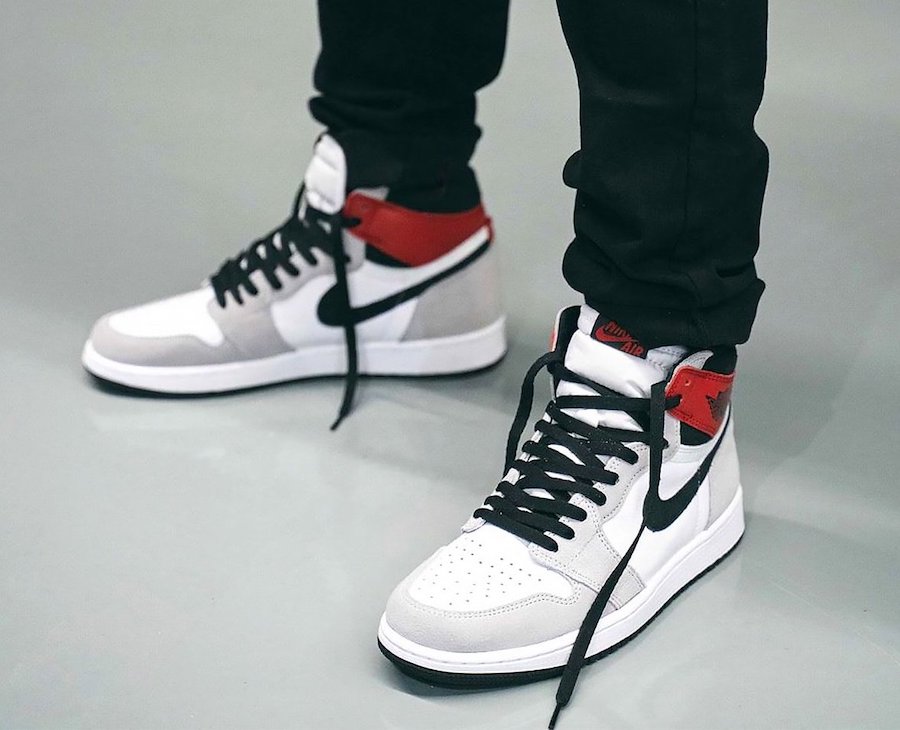 Air-Jordan-1-High-OG-Light-Smoke-Grey-555088-126-Release-Date-On-Feet-2-1