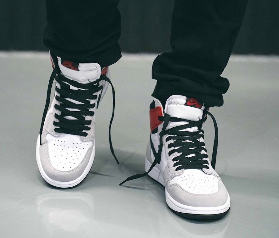 Air-Jordan-1-High-OG-Light-Smoke-Grey-555088-126-Release-Date-On-Feet-6-1