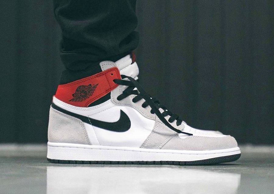 Air-Jordan-1-High-OG-Light-Smoke-Grey-555088-126-Release-Date-On-Feet-7-1