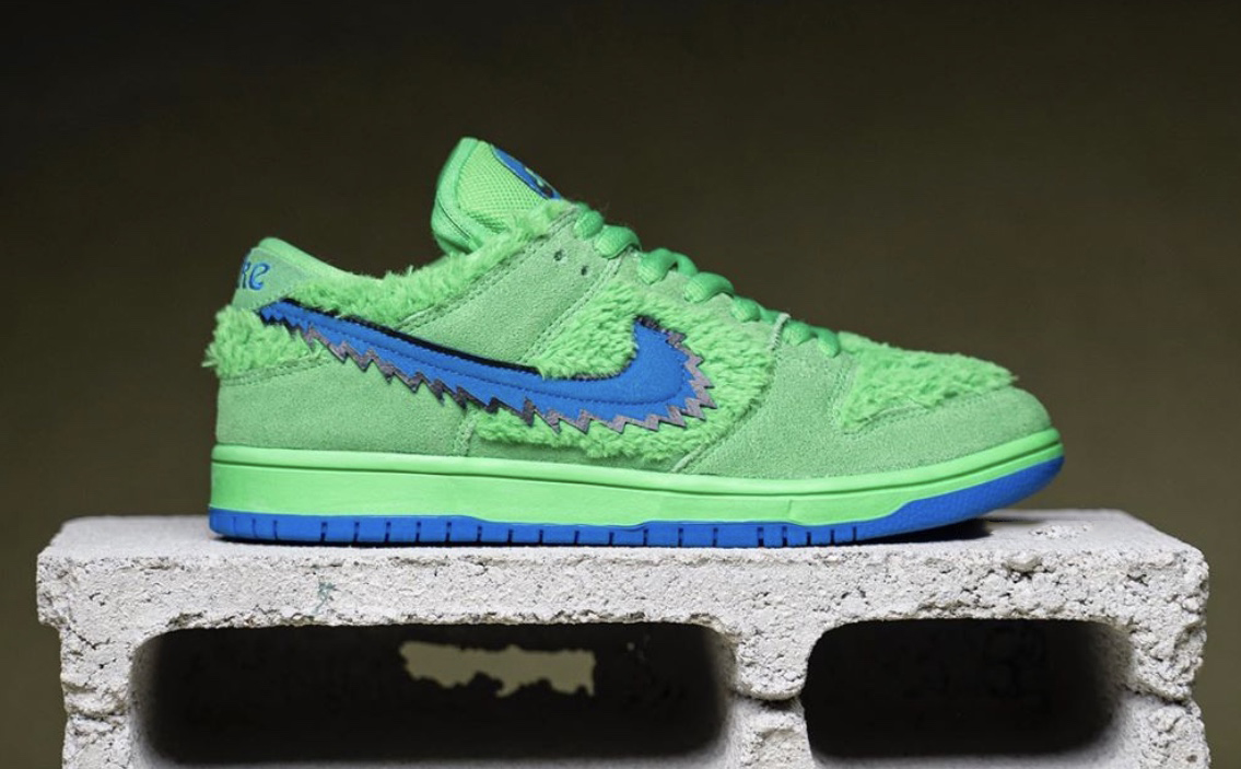 Grateful-Dead-Bears-Nike-SB-Dunk-Low-Release-Date-10