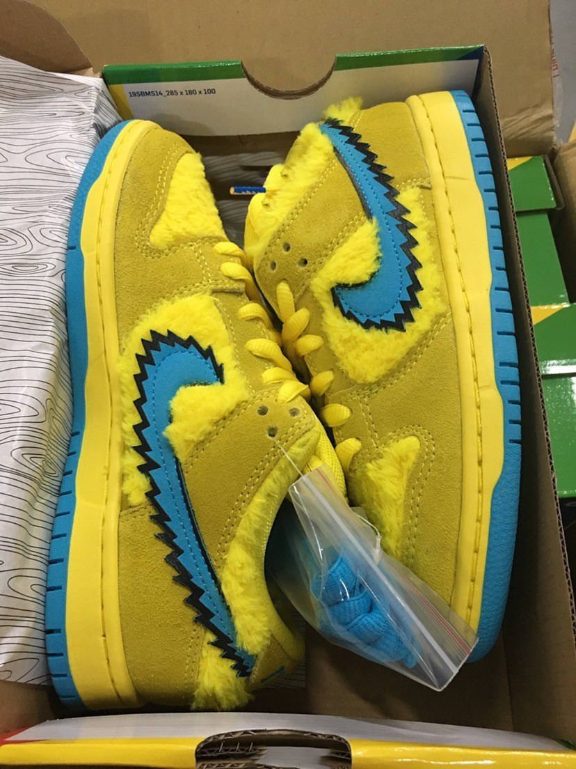 Grateful-Dead-Nike-SB-Dunk-Low-Yellow-Bear-CJ5378-700-Release-Date-Pricing-5