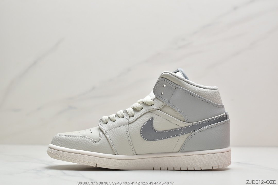 篮球鞋, Jordan, Air Jordan 1 Mid, Air Jordan 1, Air Jordan - Air Jordan 1 Mid 中帮篮球鞋精雕细琢鞋型极致飞翼3D打印改良 深度立体 四线中底拉帮皮料选材 钢印 背胶一应俱全 全新批次