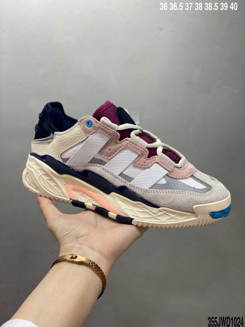 篮球鞋, Originals, Niteball, adidas Originals, Adidas - adidas Originals Niteball 与去年横空出世的复古性能篮球鞋adidas Originals Streetball 如出一辙全新的鞋款