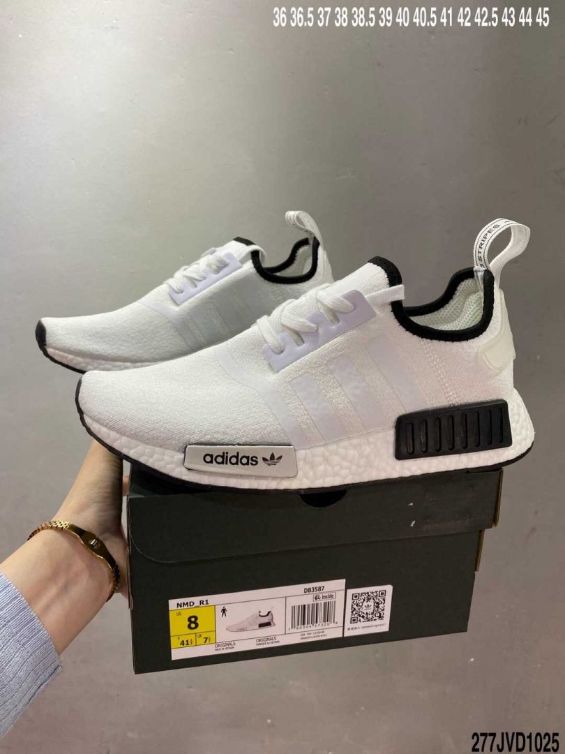 NMD_R1, Boost, adidas NMD, Adidas - 阿迪达斯Adidas NMD_R1，经典系列 弹力针织鞋面 原装高弹BOOST颗粒大底 缓震性能卓越