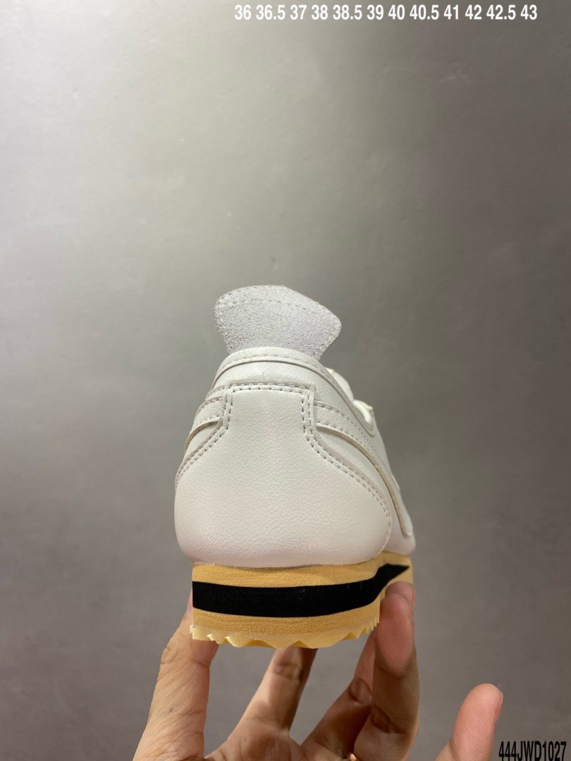 耐克Nike Wmns Cortez ’72″Sail Gum Yellow”阿甘科特斯系列复古百搭慢跑鞋“皮革米白生胶黄”