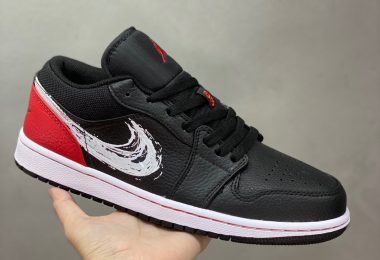 Nike Air Force 1 低帮休闲运动板鞋 柔软、弹性十足的缓震性能和出色的中底设计