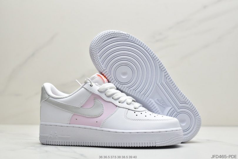 镭射, Nike Air Force 1, Nike Air, NIKE, FORCE 1, Air Force 1 - Nike Air Force 1'07 Low 粉镭射 主要配色为粉色 粉白色 鞋面搭配 粉镭射整体看上去粉粉的