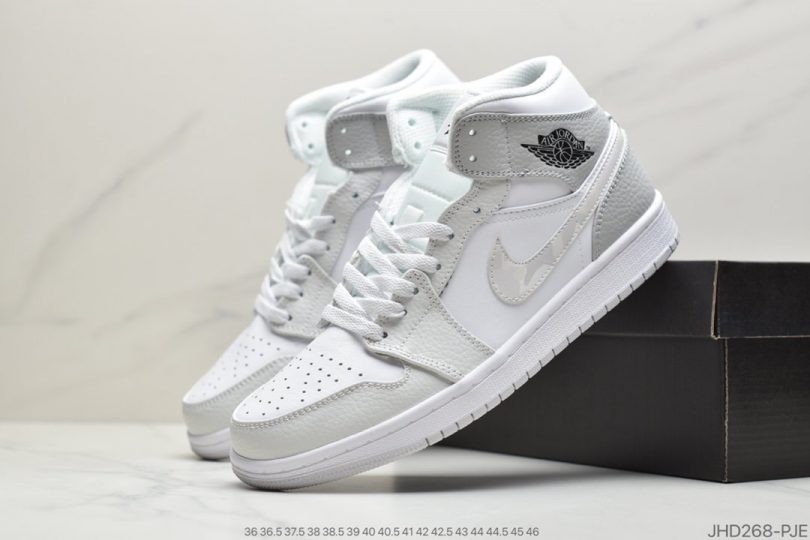 迪奥联名, 联名, White Camo, Swoosh, Jordan, Air Jordan 1 Mid, Air Jordan 1, Air Jordan - Air Jordan 1 MID “White Camo”迷雾灰 中帮白色帆布鞋面搭配灰色皮革框架