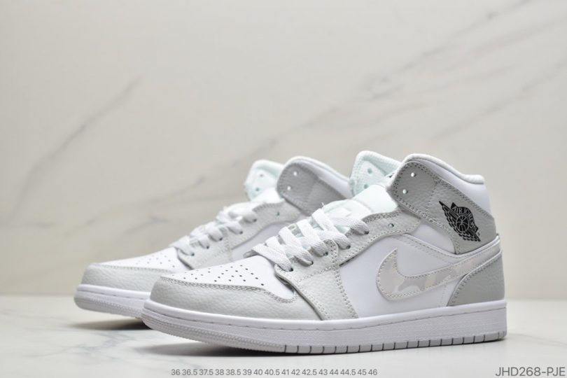 迪奥联名, 联名, White Camo, Swoosh, Jordan, Air Jordan 1 Mid, Air Jordan 1, Air Jordan - Air Jordan 1 MID “White Camo”迷雾灰 中帮白色帆布鞋面搭配灰色皮革框架