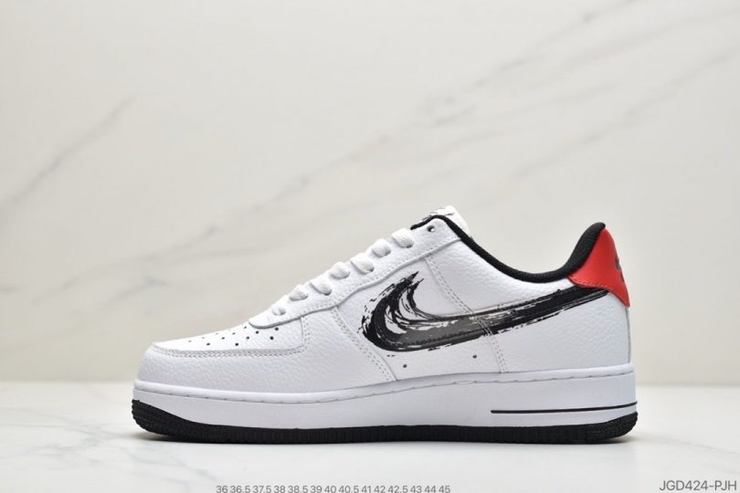 空军一号, 涂鸦, Swoosh, FORCE 1, Brushstroke Swoosh, Air Force 1 Low, Air Force 1 - 耐克Air Force 1 Low “Brushstroke Swoosh”white 白色 毛笔刷涂鸦空军一号艺术家作品之一的齐白石作为灵感