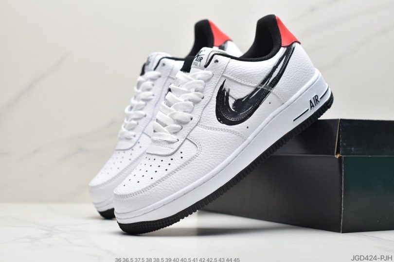 空军一号, 涂鸦, Swoosh, FORCE 1, Brushstroke Swoosh, Air Force 1 Low, Air Force 1 - 耐克Air Force 1 Low “Brushstroke Swoosh”white 白色 毛笔刷涂鸦空军一号艺术家作品之一的齐白石作为灵感