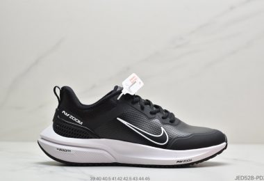 耐克NIKE AIR ZOOM VOMERO 15 登月系列皮面休闲运动跑步鞋