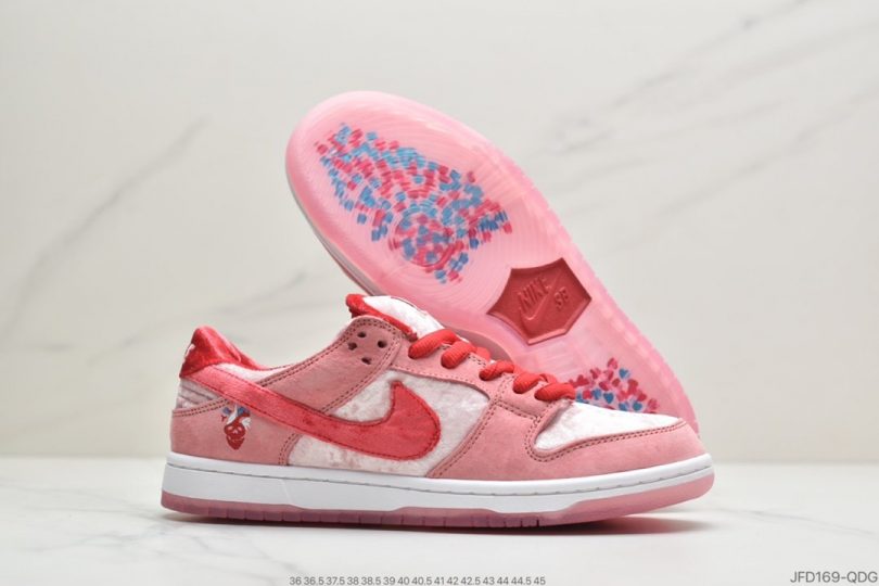 板鞋, 情人节, Swoosh, StrangeLove, SB Dunk Low, Nike SB Dunk Low, Nike SB, Dunk - StrangeLove x Nike SB Dunk Low"Valentine's Day"扣篮系列低帮经典百搭休闲运动板鞋“情人节白粉丝绒”