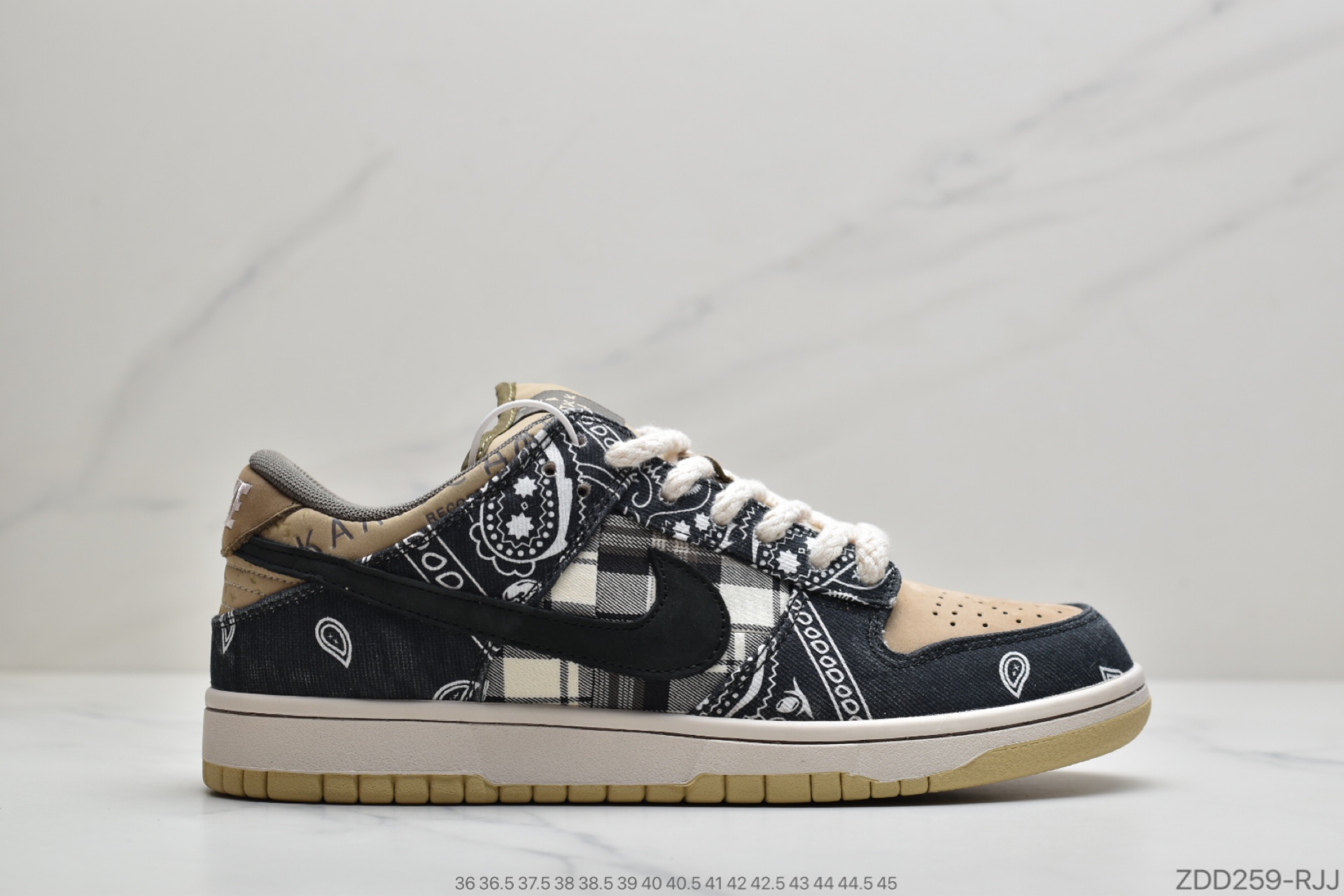 耐克Travis Scott × SB Dunk Low 腰果花配色低帮板鞋