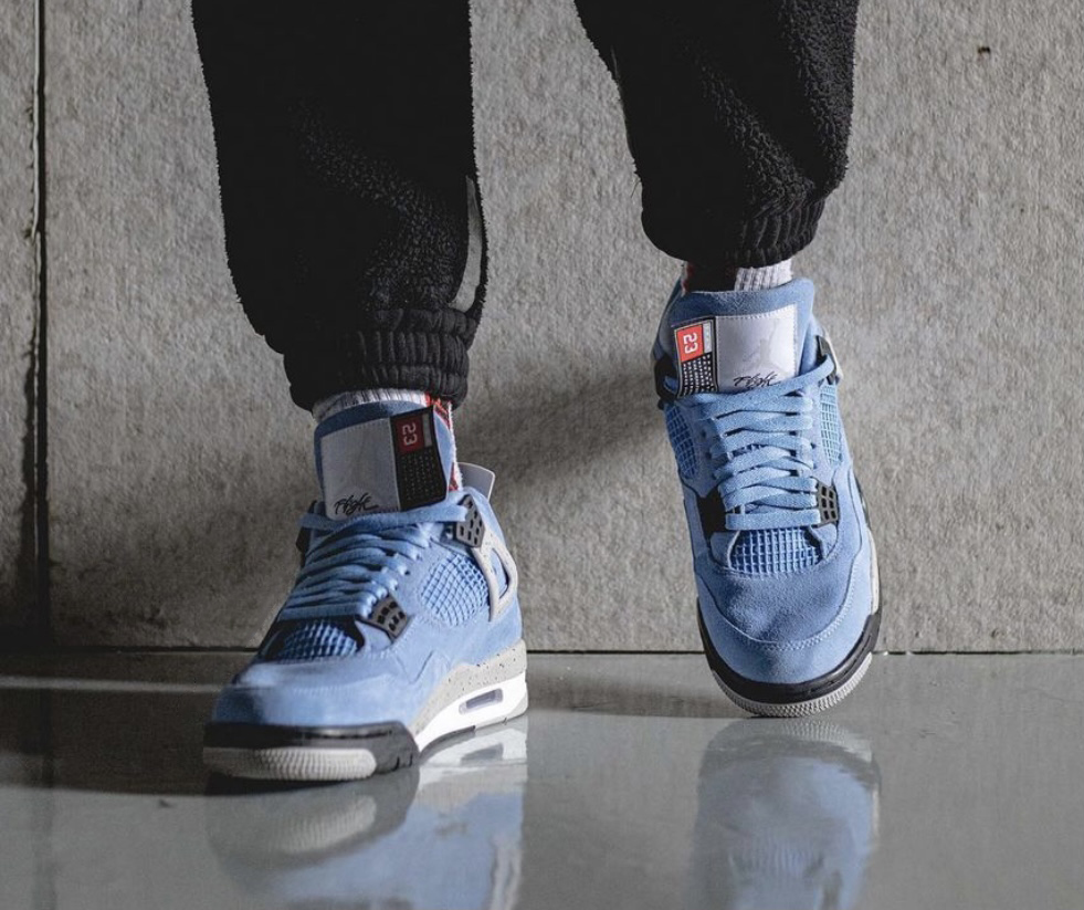 Air-Jordan-4-University-Blue-CT8527-400-Release-Date-On-Feet-4-1