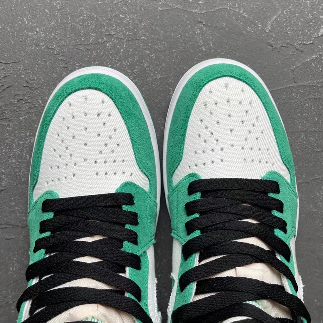 Air-Jordan-1-Zoom-Comfort-Stadium-Green-CT0978-300-Release-Date-7