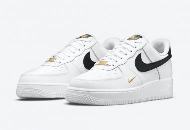 Nike Air Force 1 Low金色绣花logo