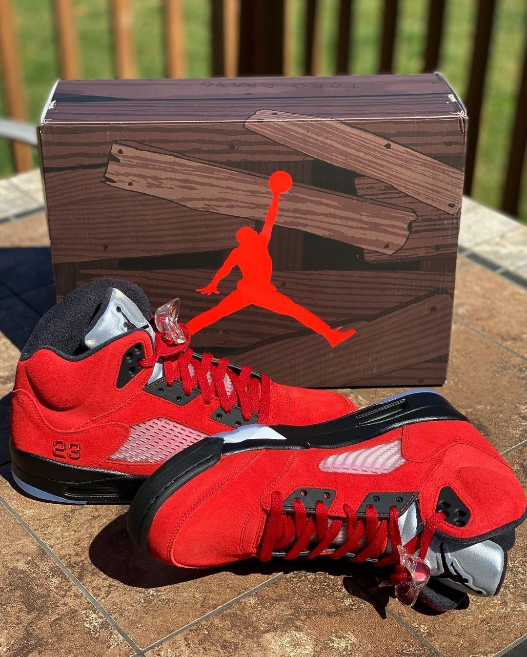 Air-Jordan-5-Toro-Bravo-DD0587-600-Release-Date