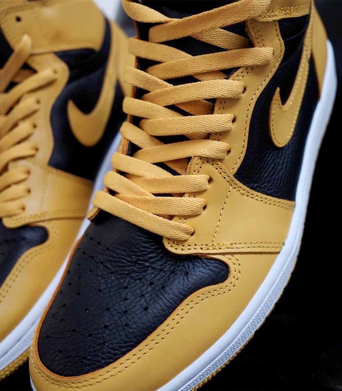 Air-Jordan-1-High-OG-Pollen-555088-701-Release-Date-6