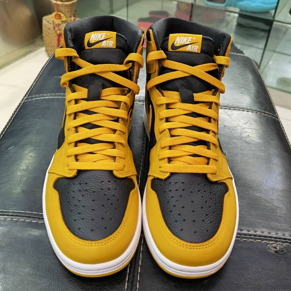 Air-Jordan-1-Pollen-555088-701-Release-Date-Pricing-2