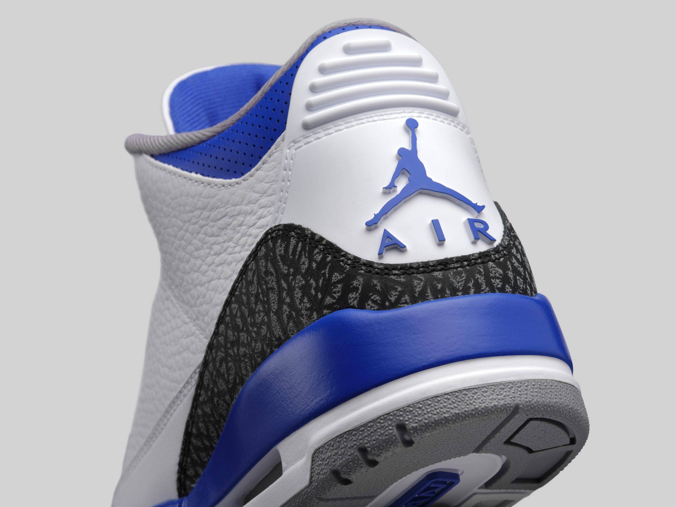 AJ_III_RETRO_CT8532-145_D2_HeelJumpMan_14_v03_HR_102617-scaled-1