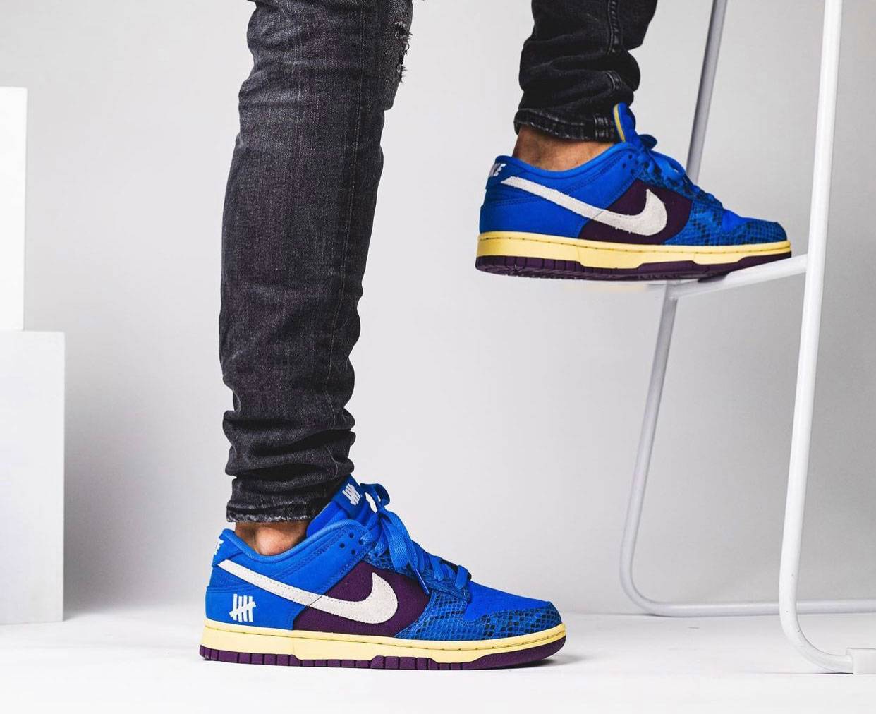 Undefeated-Nike-Dunk-Low-DH6508-400-On-Feet-3