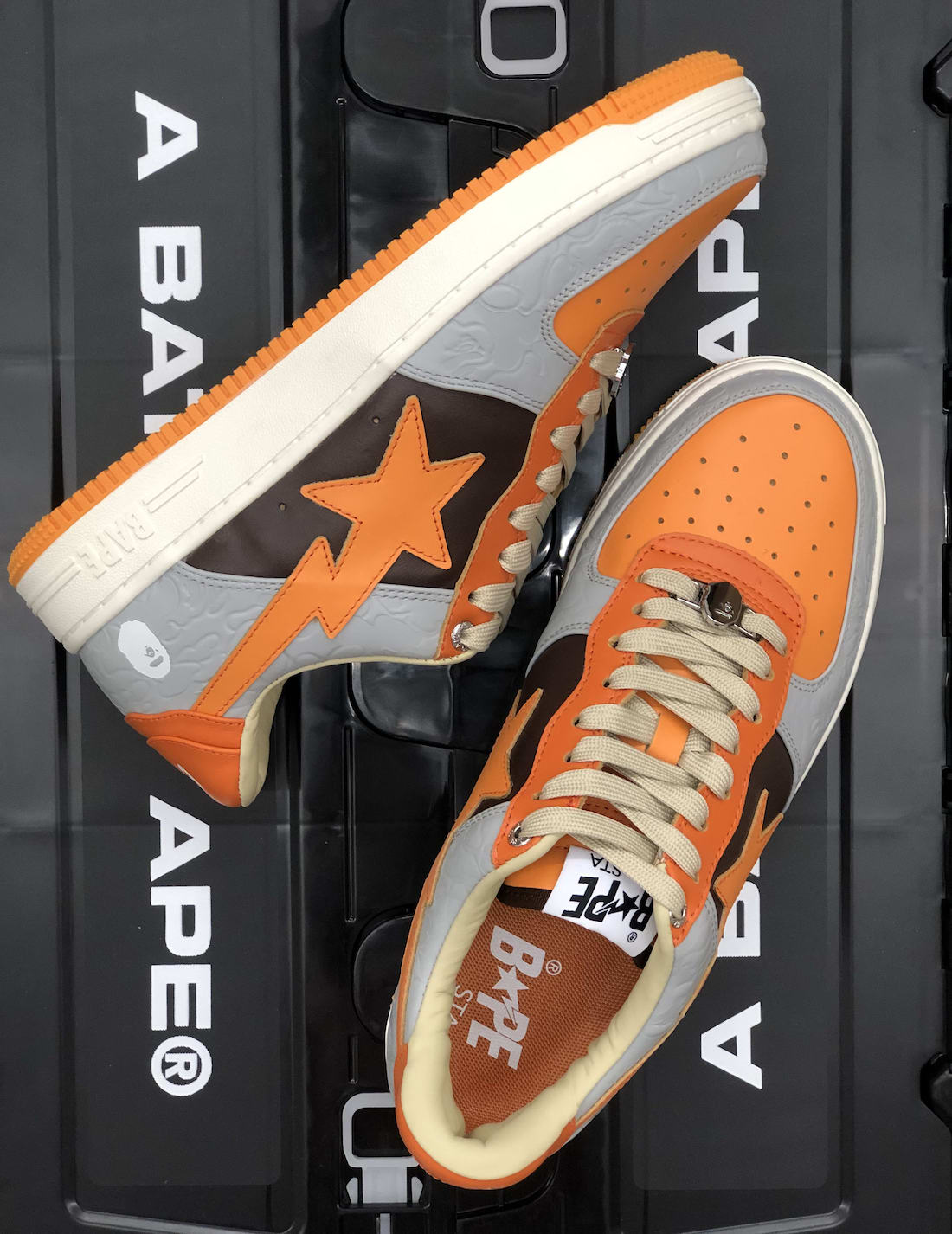 A Bathing Ape Bapesta 2021 年 10 月发布日期