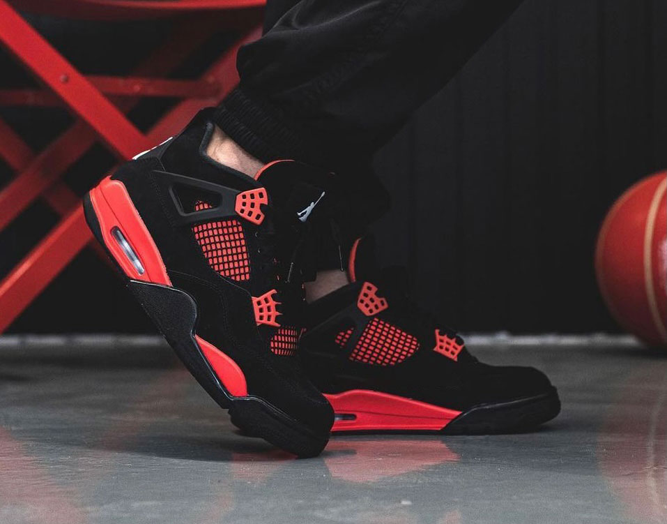 Air Jordan 4 Red Thunder CT8527-016 上脚