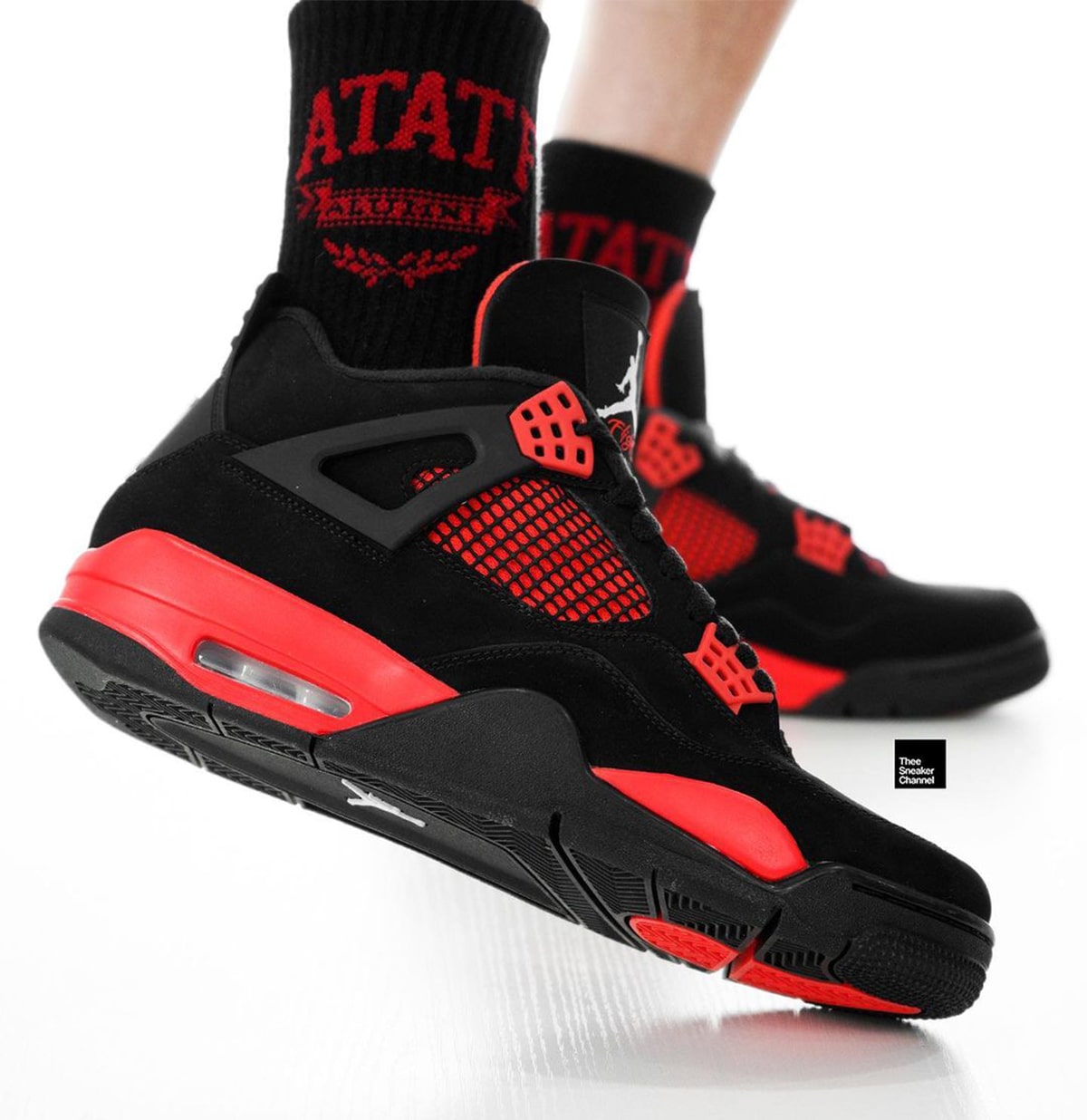 Air Jordan 4 Red Thunder CT8527-016 上脚