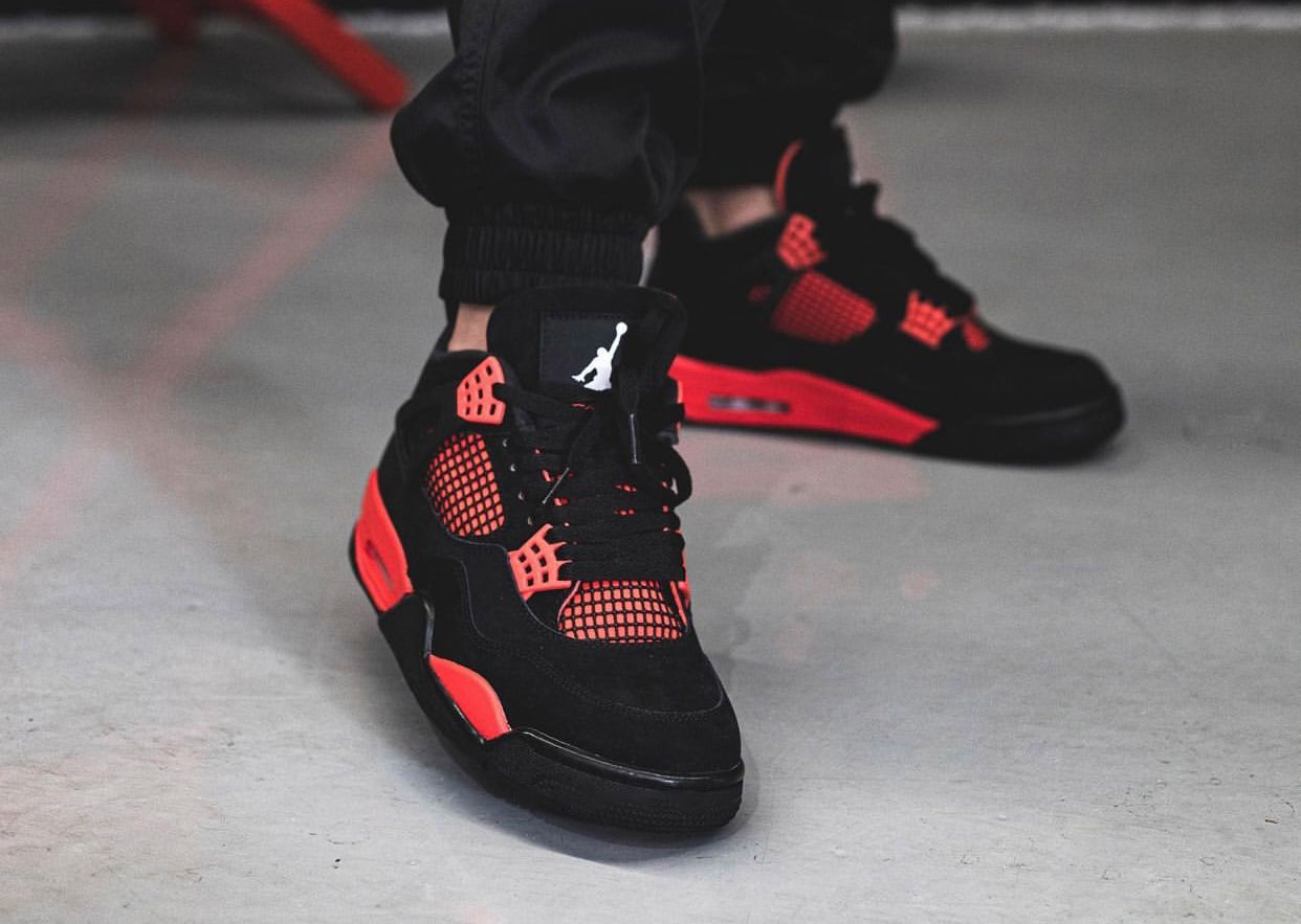 Air Jordan 4 Red Thunder CT8527-016 上脚