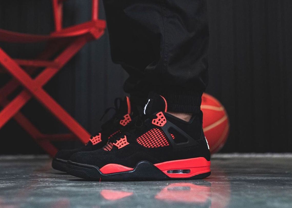 Air Jordan 4 Red Thunder CT8527-016 上脚