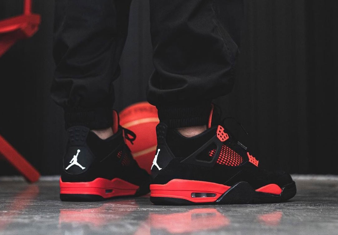 Air Jordan 4 Red Thunder CT8527-016 上脚