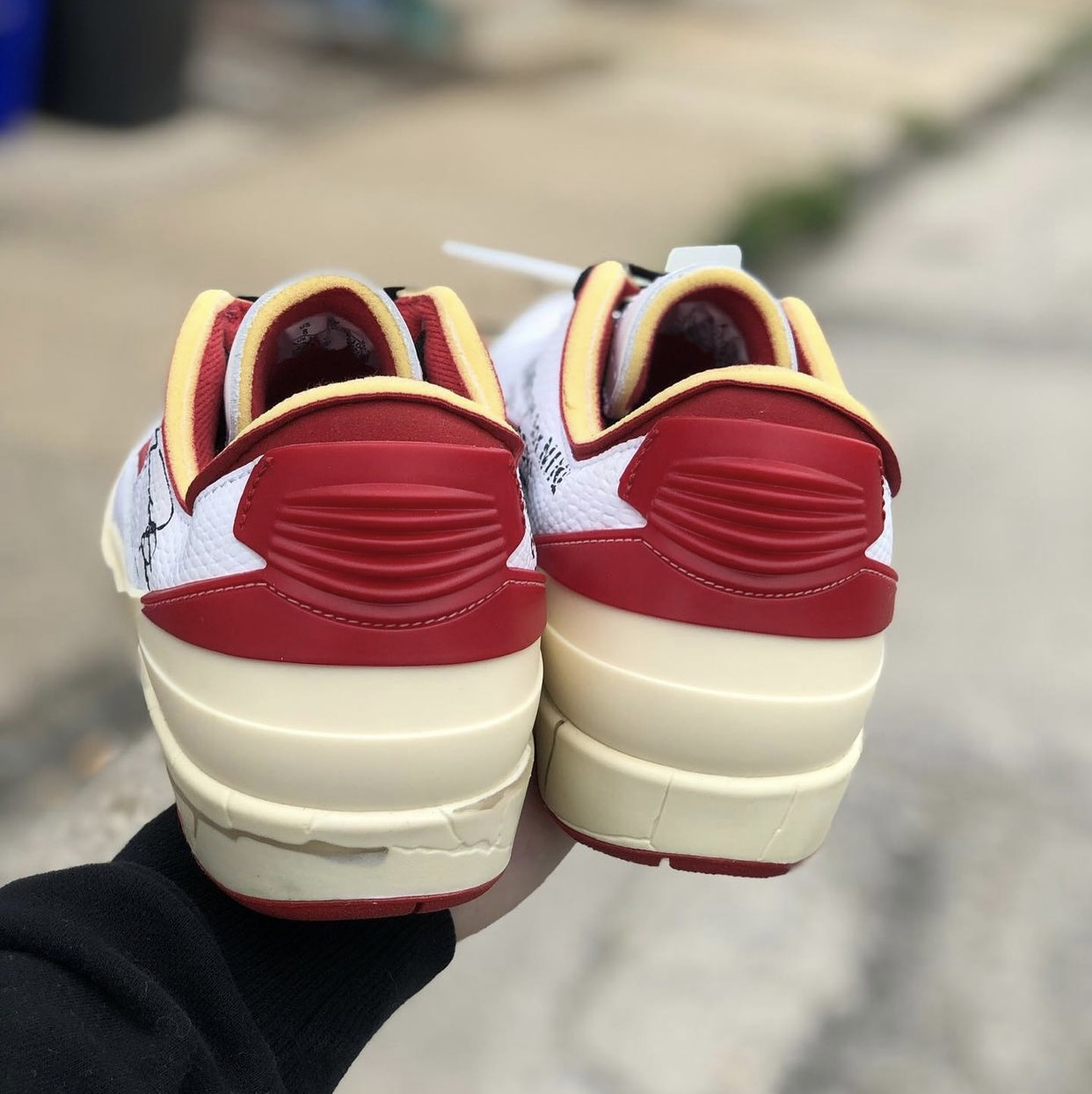 灰白色 Air Jordan 2 Low 白红 DJ4375-106 发售日期