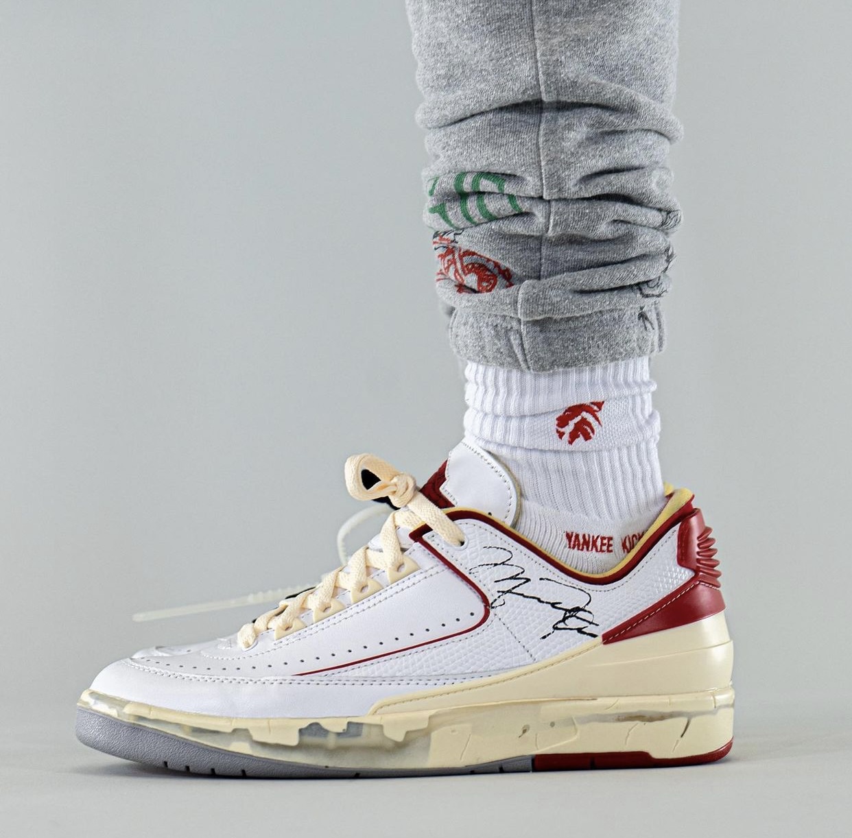 灰白色 Air Jordan 2 Low 白红 DJ4375-106 发售日期