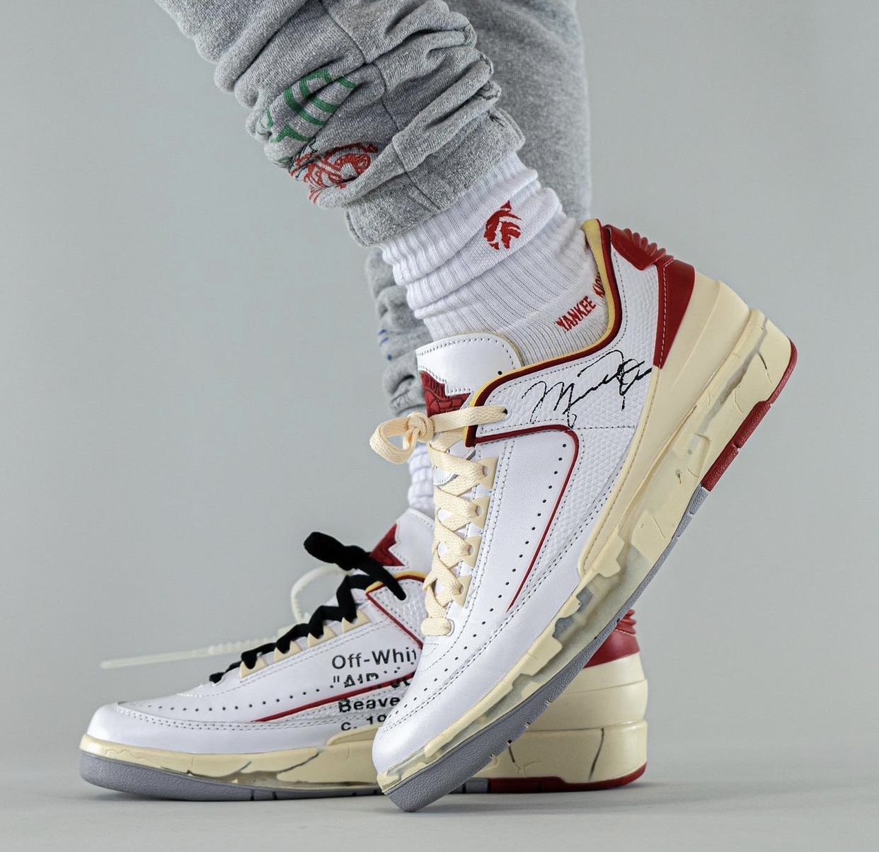 灰白色 Air Jordan 2 Low 白红 DJ4375-106 发售日期