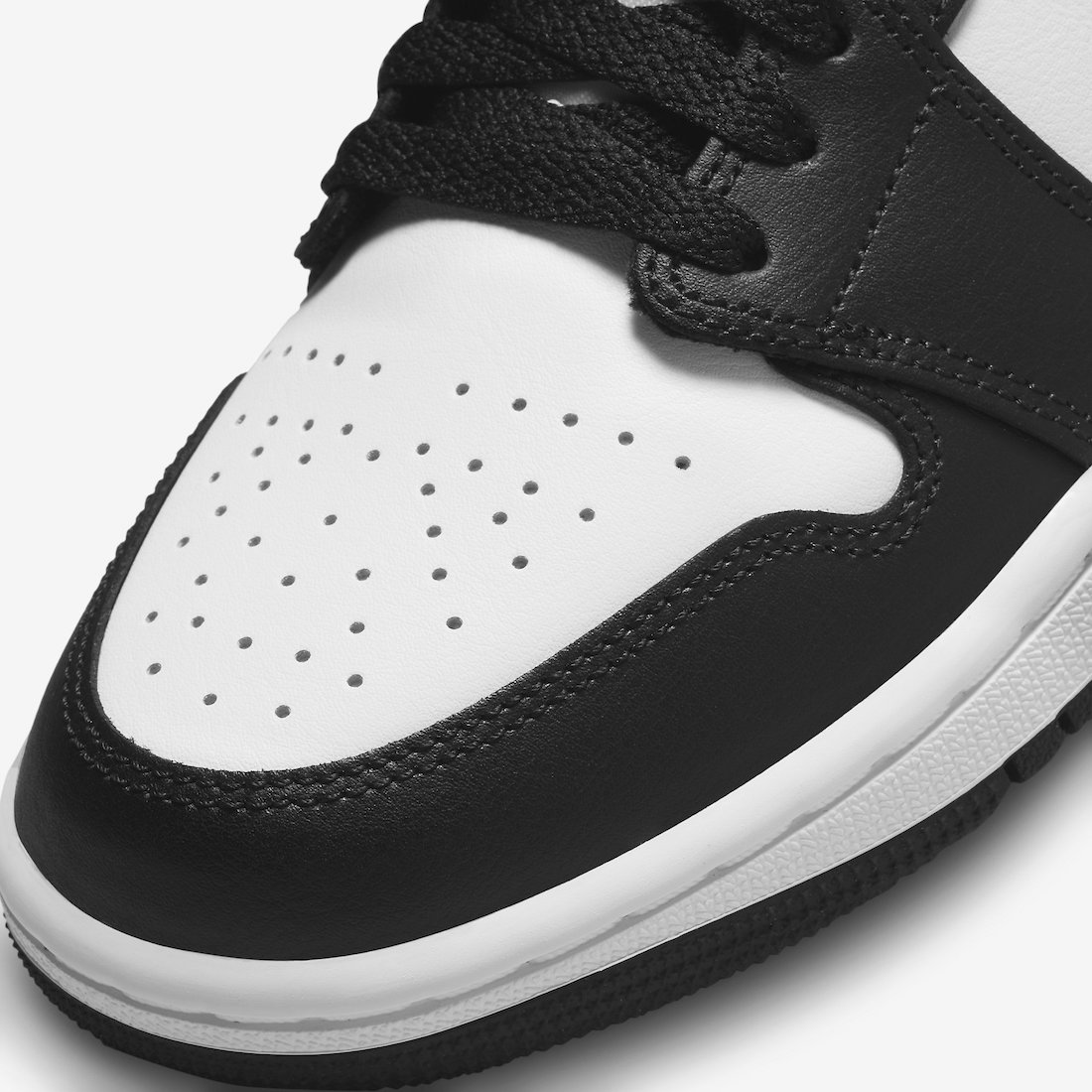 Air Jordan 1 Low Black University Blue White DC0774-041 发售日期