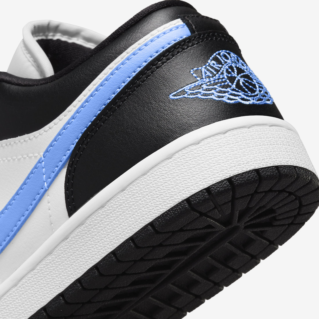 Air Jordan 1 Low Black University Blue White DC0774-041 发售日期