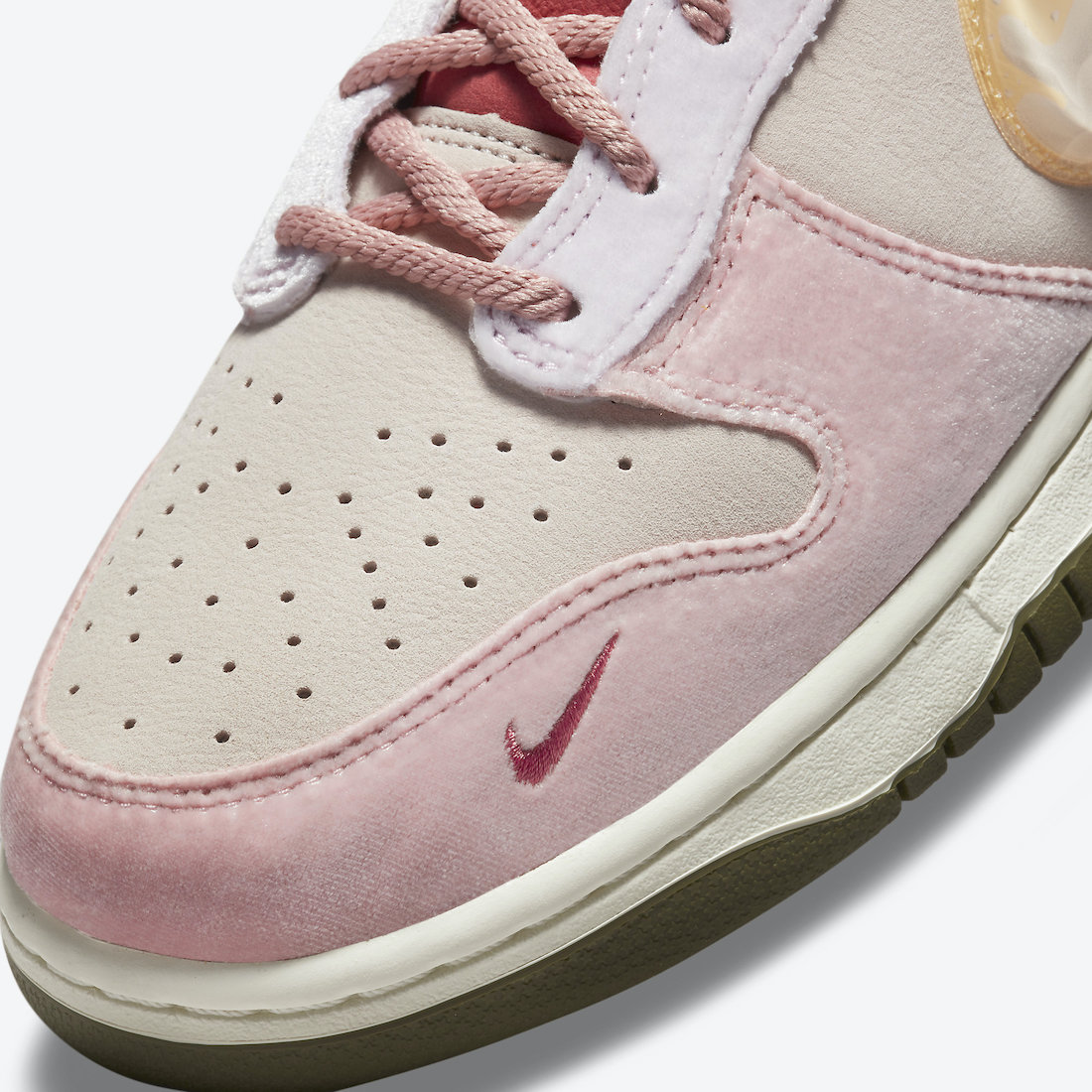 社会地位 Nike Dunk Mid Pink Glaze DJ1173-600 发布日期