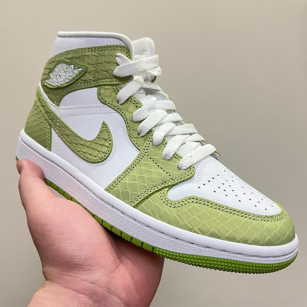 Air Jordan 1中绿色蟒蛇皮发布日期价格