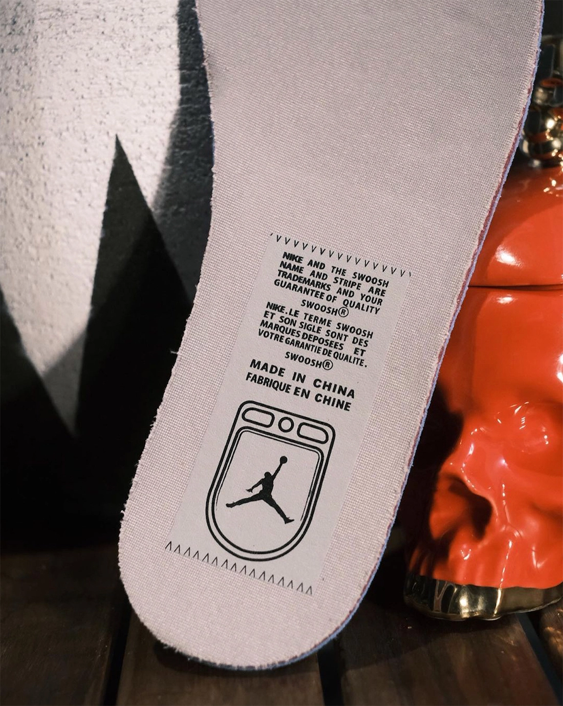 Air Jordan 1 Zoom CMFT金属银发布日期