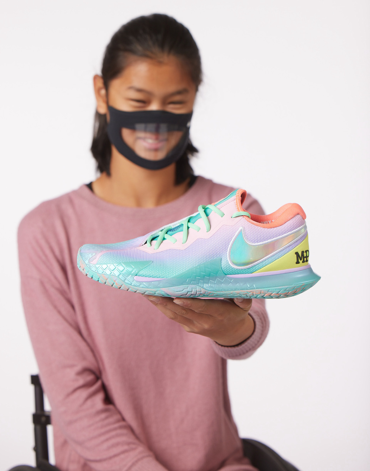 梅莉·菲尔普斯 NikeCourt Zoom Vapor Cage 4 Doernbecher 2022发布日期