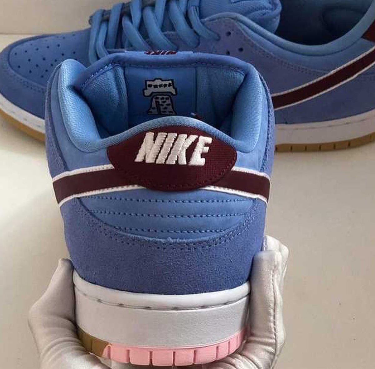 Nike SB Dunk Low Phillies Bubblegum DQ4040-400 Release Date