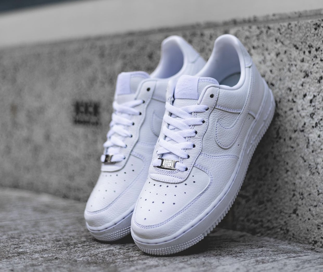 Drake NOCTA Nike Air Force 1认证情人男孩CZ8065-100发布日期