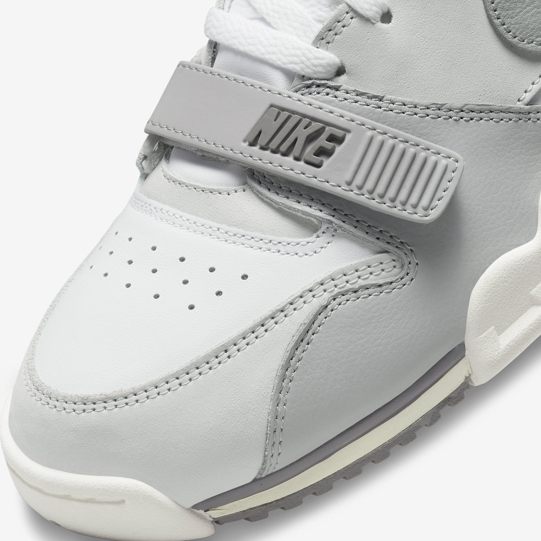 Nike Air Trainer 1 Photon Dust DM0521-001发布日期