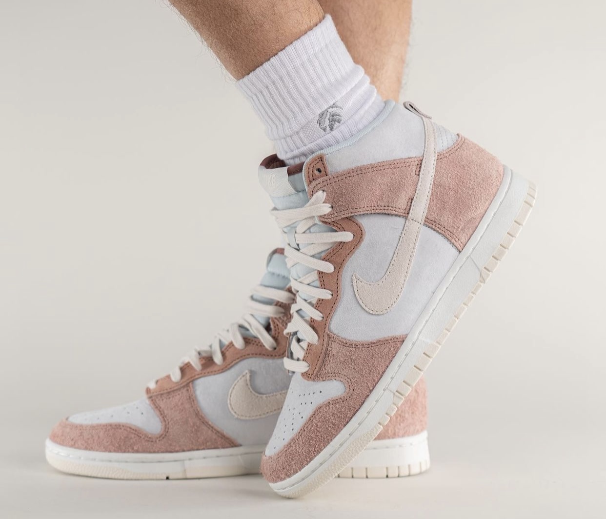 Nike Dunk High Fossil Rose DH7576-400发布日期