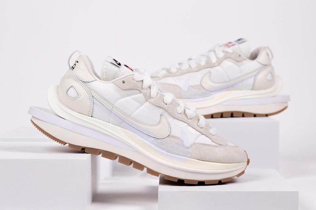 Sacai Nike VaporWaffle Sail DD1875-100足部发布日期