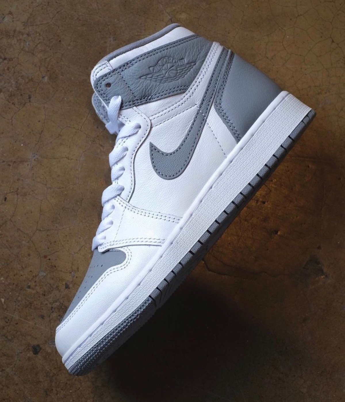 Air Jordan 1 High OG隐形2022发布日期